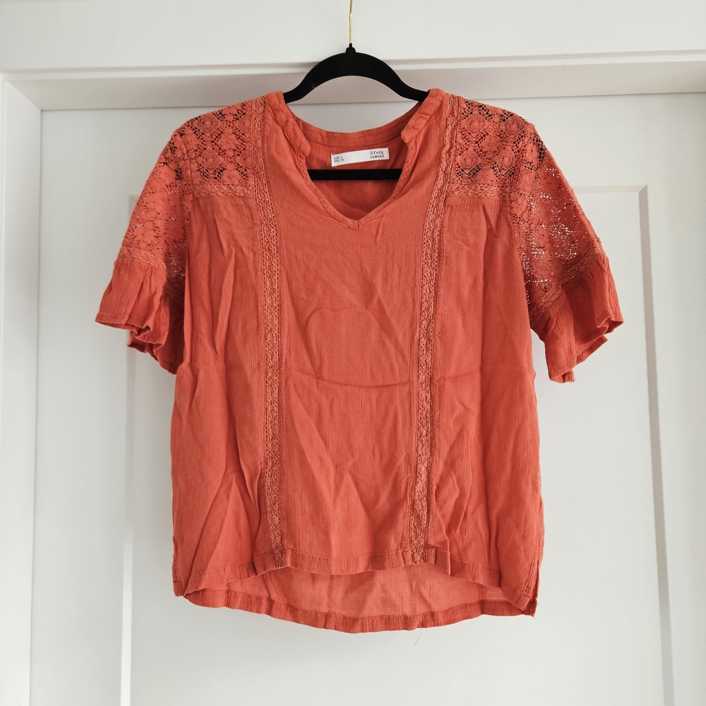 Chic Terracotta Lace Short Sleeve Top
